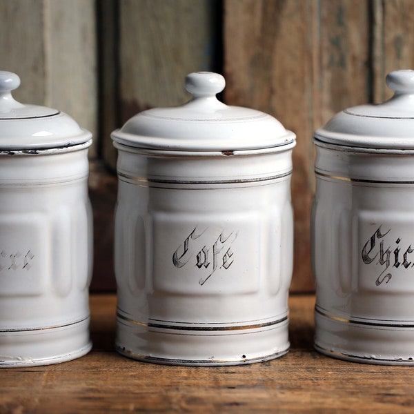 Ensemble de 3 boîtes de conserve vintage anciennes en émail blanc et doré Chippy, France