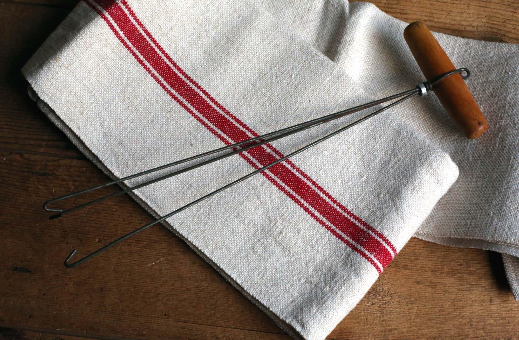 Antique Français Cork Extractor Wine Bottle Wooden Retriever Long Wire Remover Food Barware