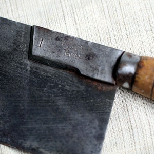 ÉNORME couperet de boucher antique Grande hache à viande française rustique Lame en acier Hachoir professionnel primitif Rival image 7