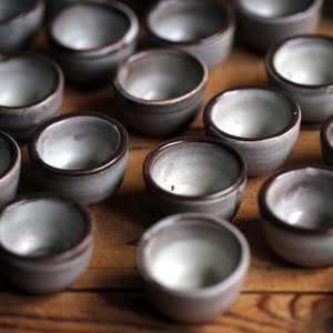 Lot de 6 plats à escargots individuels, pots à escargots anciens en céramique, France, pots en grès cérame faits main image 6