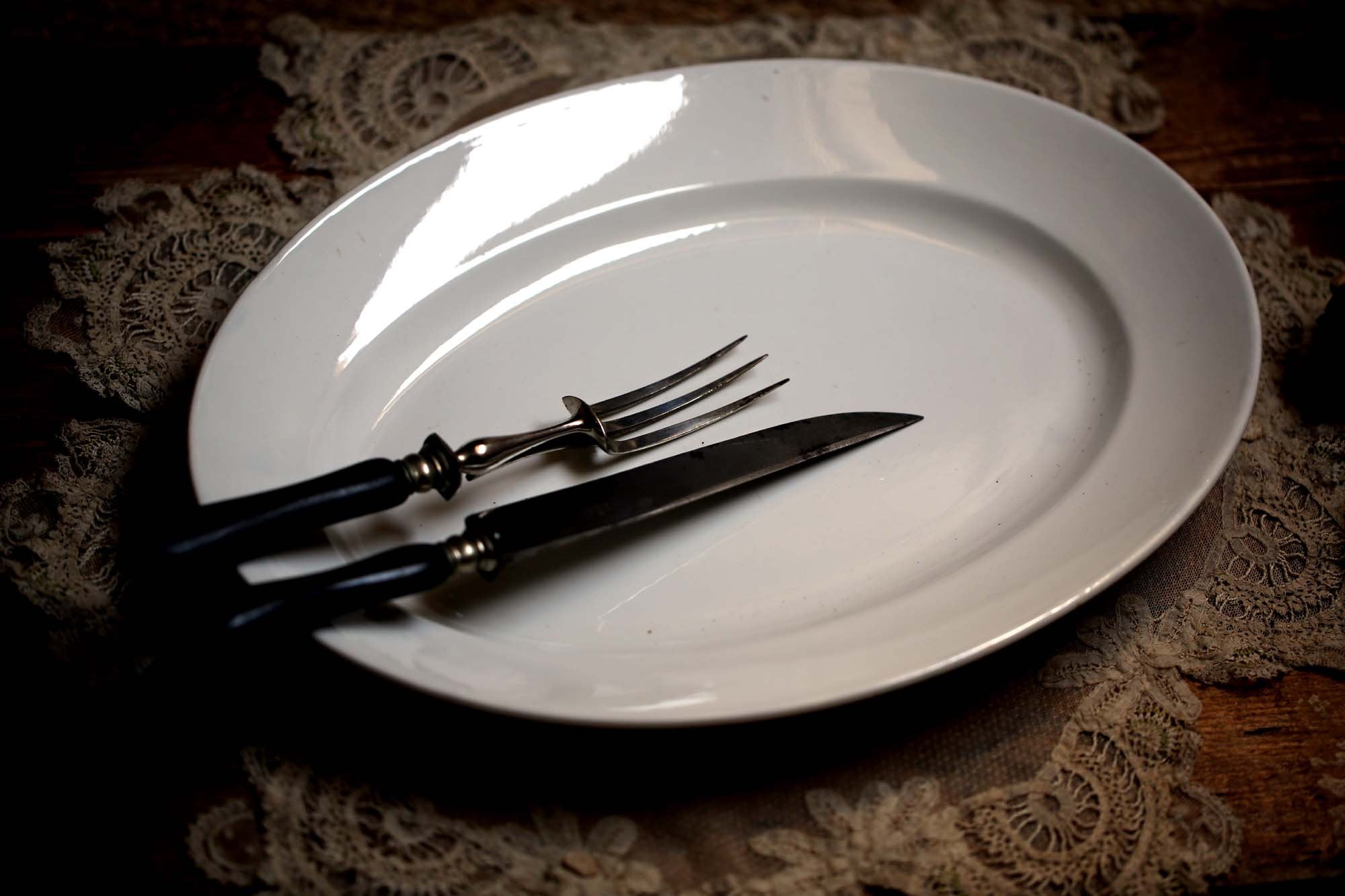 Grande Plaque Ovale Français Blanche Lourde en Pierre de Fer Servant Le Plateau Sarreguemines Digoin