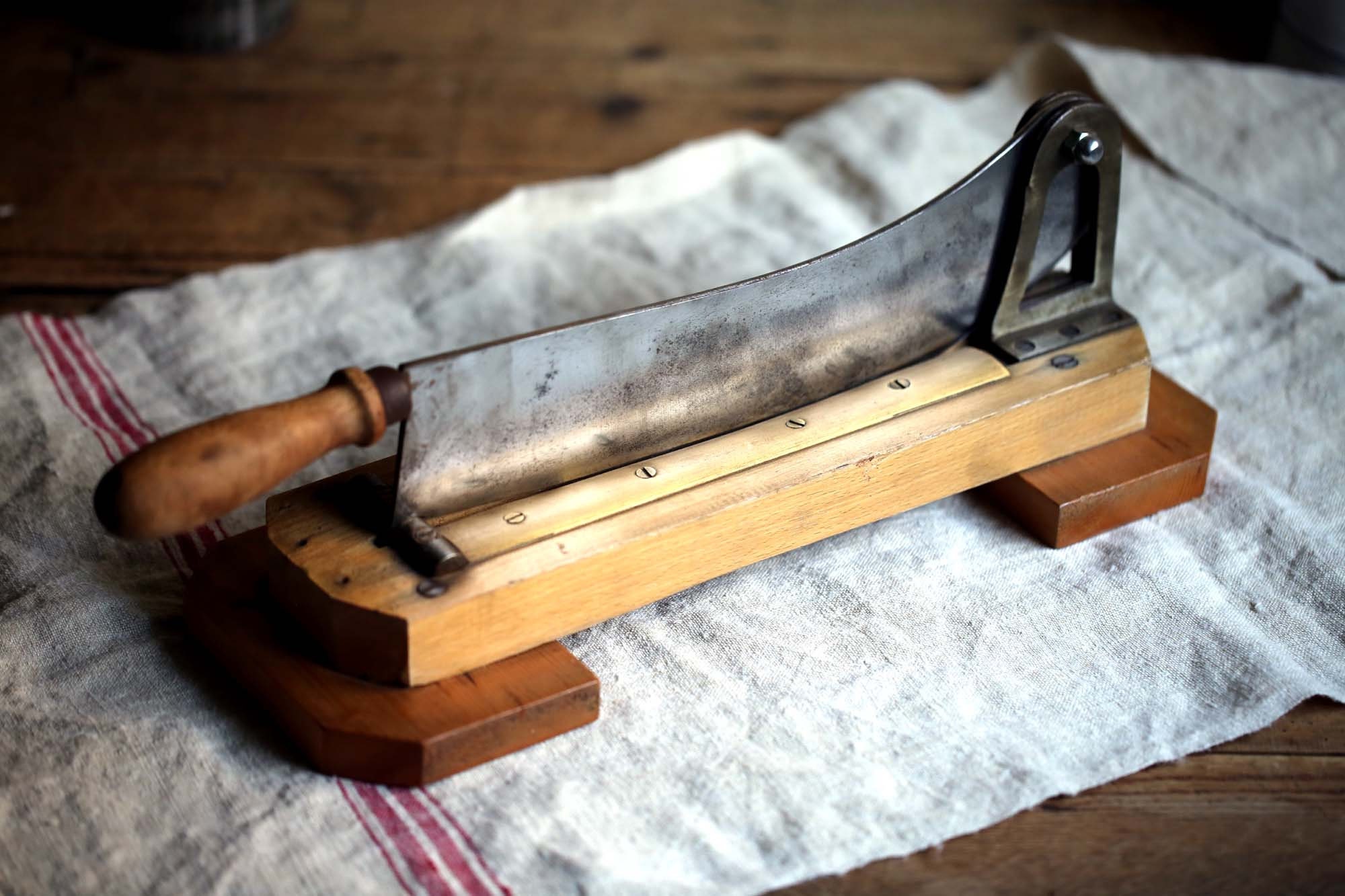 énorme couteau à pain/planche découper en bois antique, français, grand pain charnière guillotine restaurant professionnel boulangerie vicalin