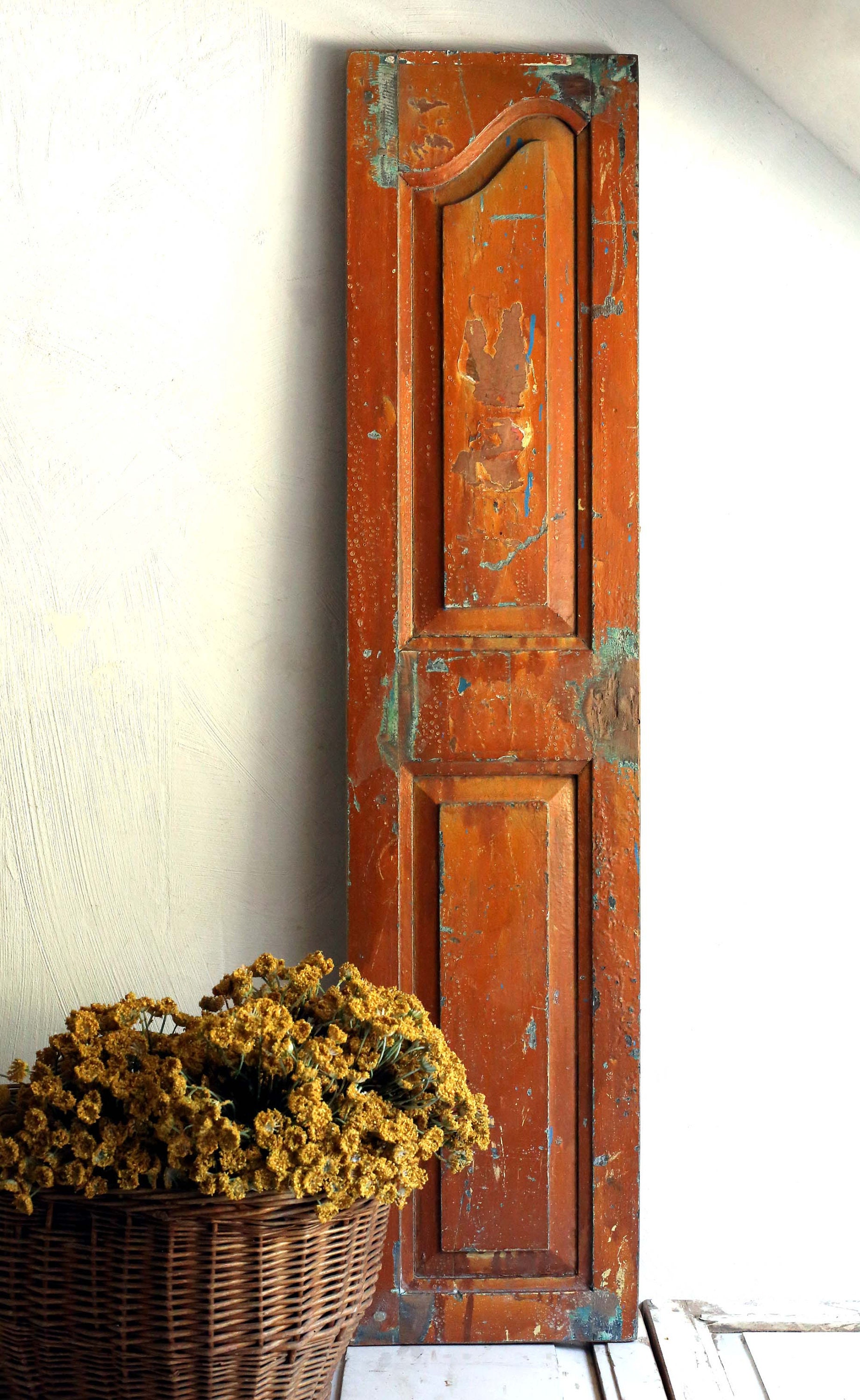 Grand Volet en Bois Français Antique avec Détail Sculpté Vieille Porte Peinture Détresse Panneau de 