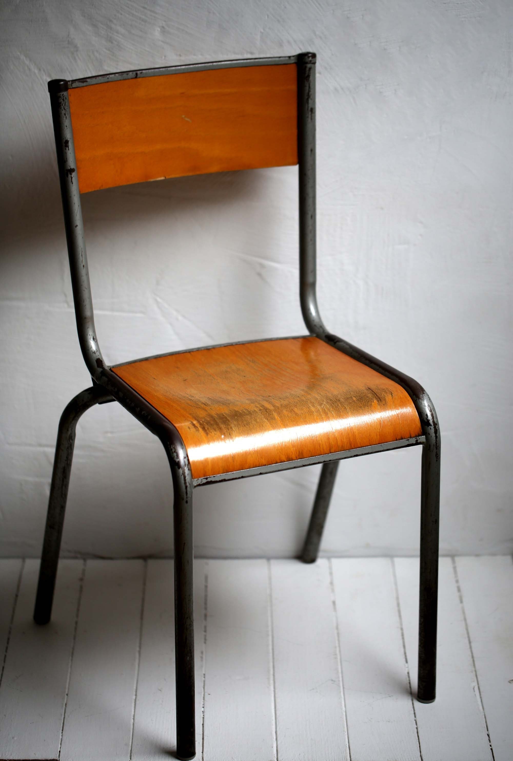 Français Chaise de Bureau en Métal Vintage Bentwood Seat Style Industriel Métal et Mobilier d'école 