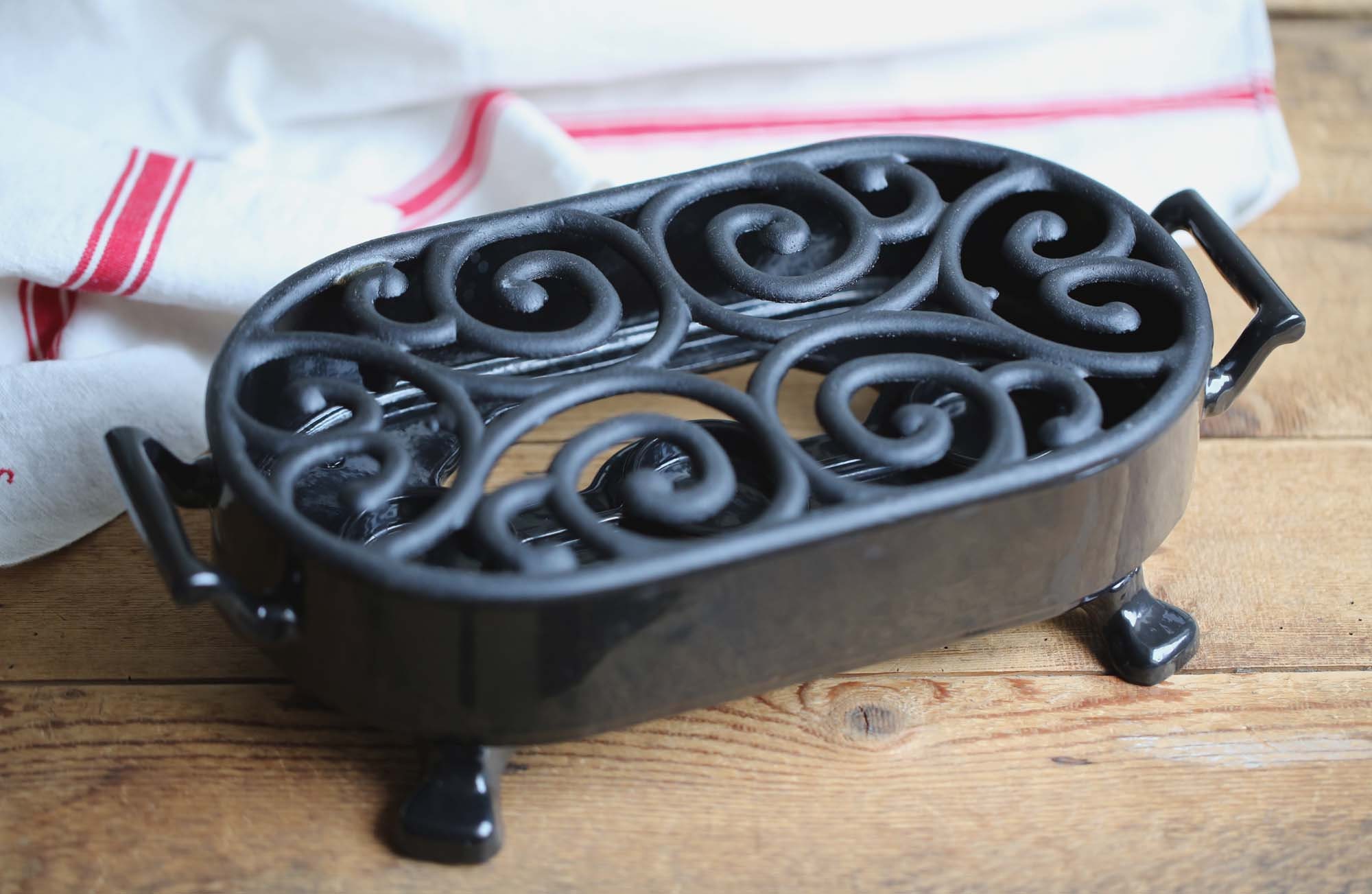 Staub Cast Iron 6-inch Round Gratin Baking Dish - Matte Black, 6-inch -  City Market