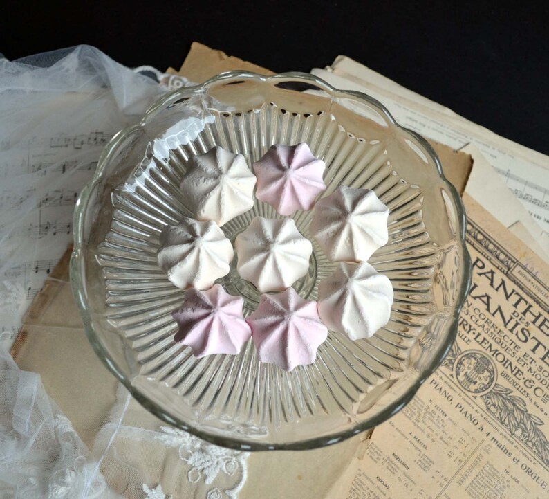 Vintage Pedestal Cake Stand Plate Molded Pressed Glass Dessert Compote Candy Display