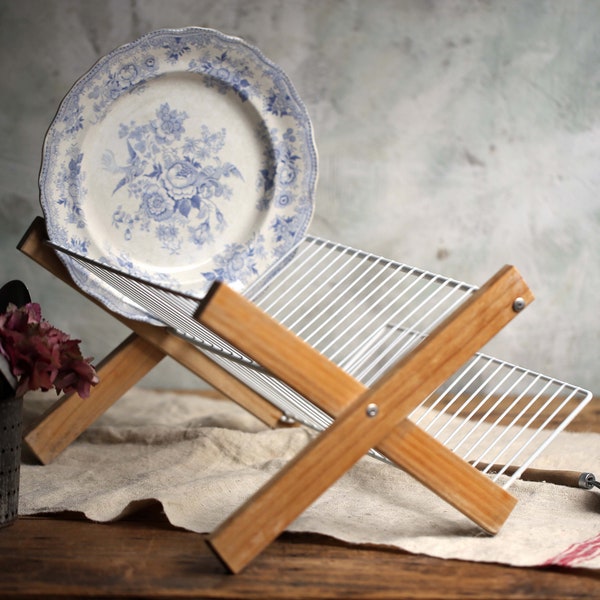 Scolapiatti pieghevole vintage francese, espositore per piatti in legno e filo bianco, cucina in stile rustico