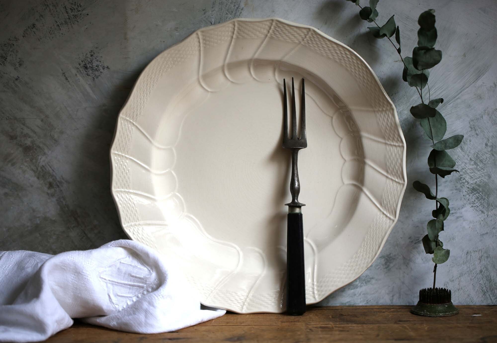 Antique Villeroy et Boch Creamware Assiette Ronde Grande Assiette de Service Vintage Français Art Dé