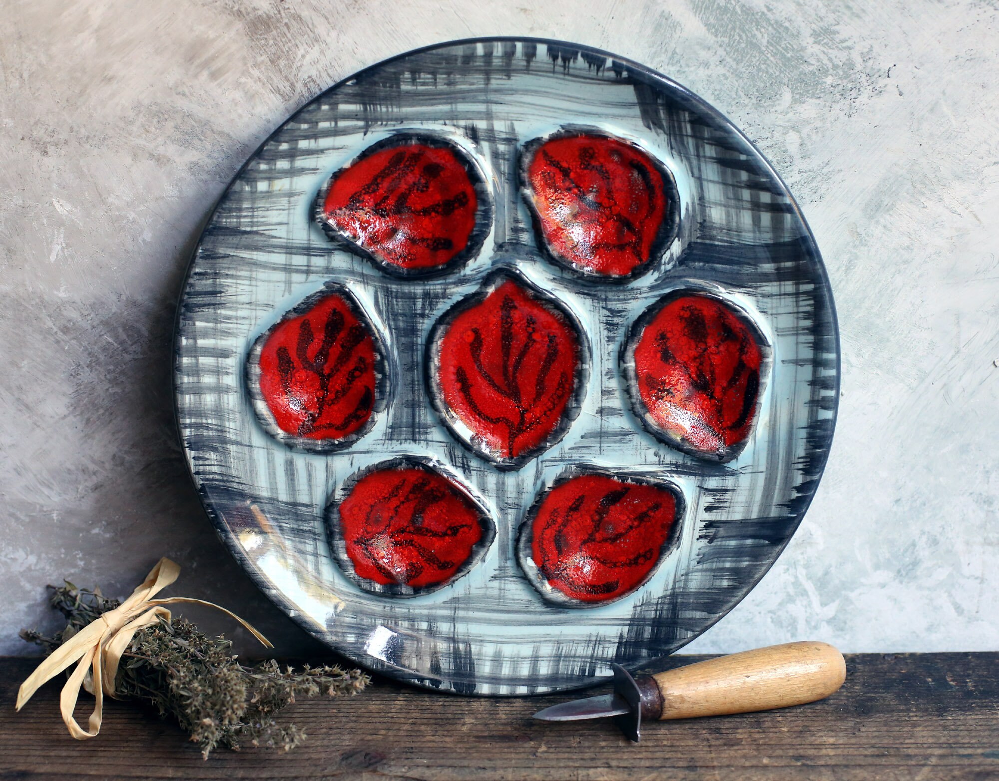Français Années 1960 Oyster Plate Bleu & Rouge Vintage Mid Century Fat Lava Mbfa Pornic