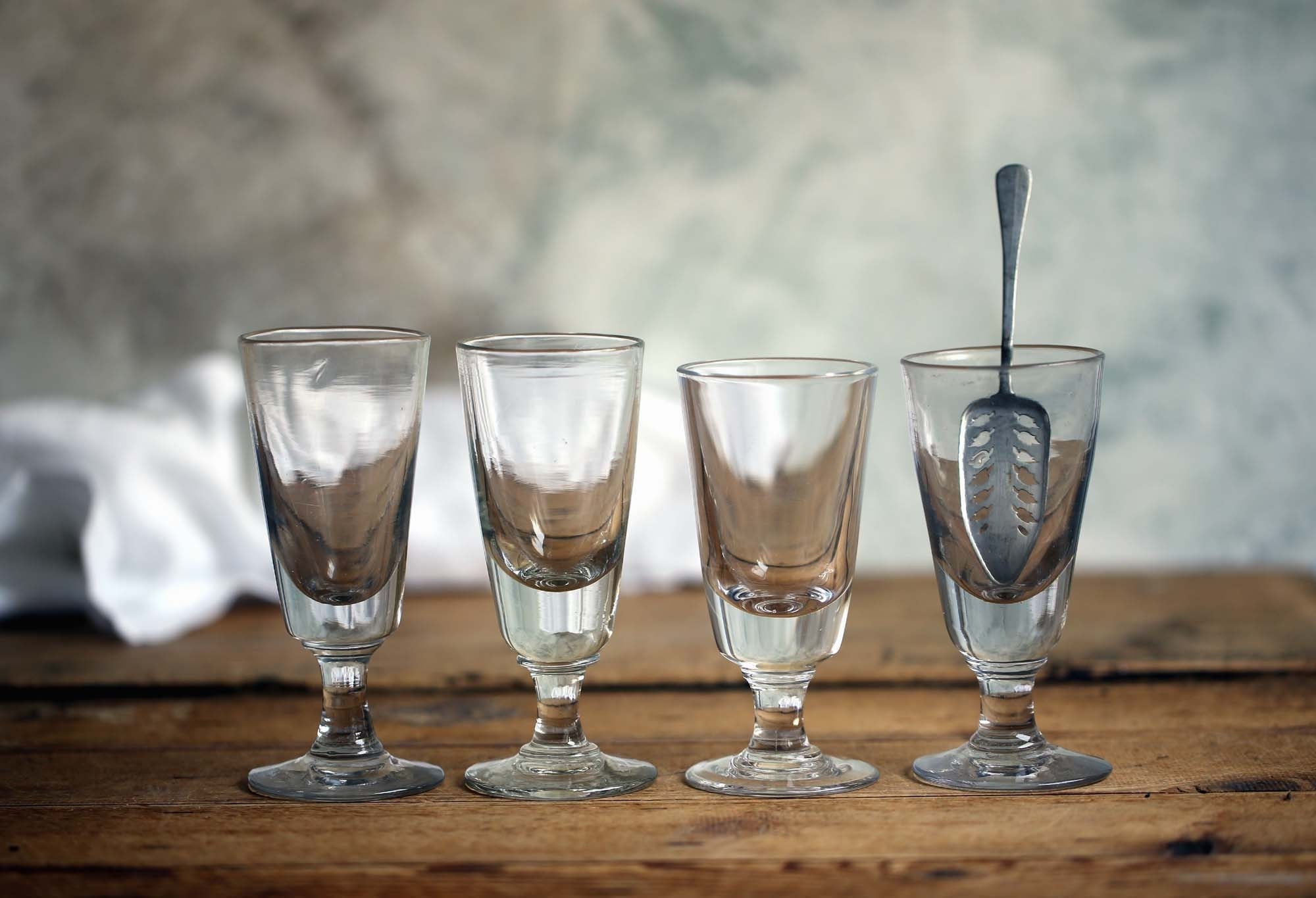 4 Verres d'absinthe Français Antiques Verre Épais Soufflé à La Main Mazagrans Gobelets