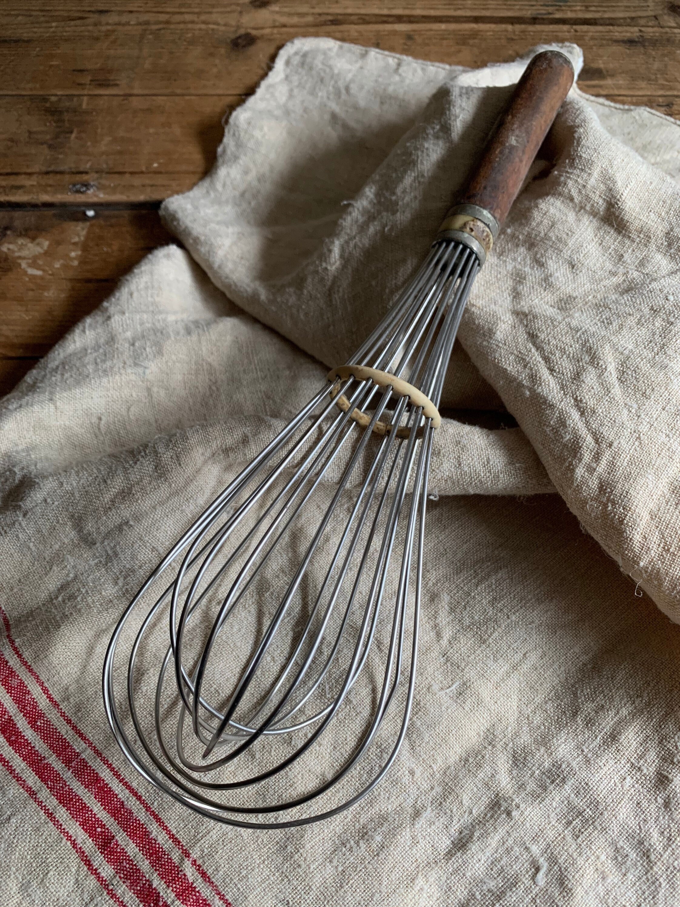 Énorme Antique Industriel Fouet à Main Français Grand Restaurant Professionnel Cuisine Vintage Poign