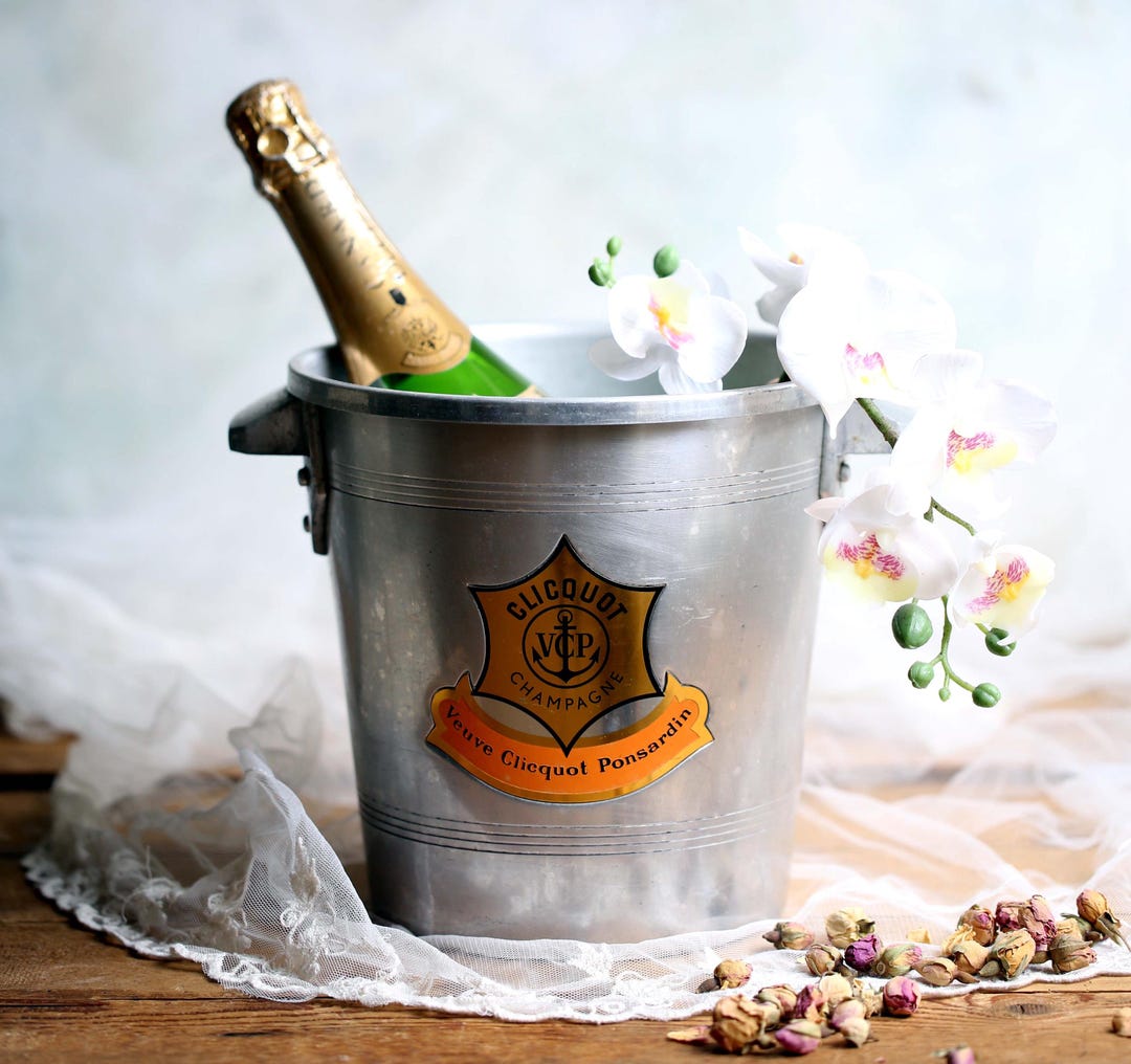 VEUVE CLCQUOT Vntage French Champagne Cooler, ce Bucket, Brand New
