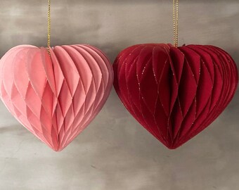 Hallmark HONEYCOMB DECORATION Valentines Vintage HEART Die Cut Hanging Tabletop Hallmark HONEYCOMB DECORATION Valentines Vintage HEART Die Cut Hanging Tabletop