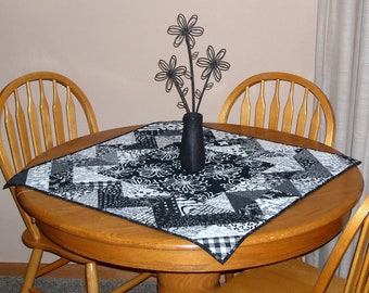 Black and white table topper- 32"X32"