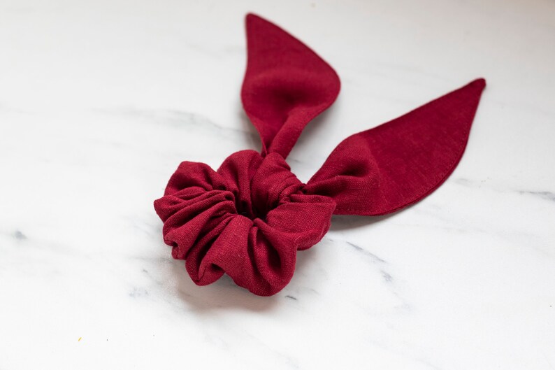 Bow scrunchie set of 2 Hair wrap Linen scrunchies with bow Knot scrunchy Hand wrist accessory Watercolor splash print and dark red set