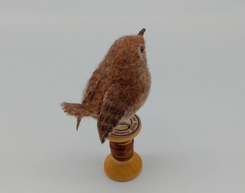 Felted Wren bird, gift, ornament, decoration, needle felt, wool felt, felted bird, spring summer bird, gift for dressmakers, bird lovers image 3