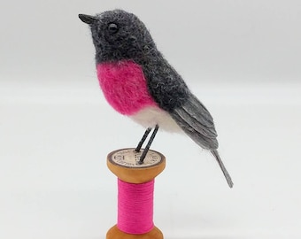 Felted Rose Robin bird, gift, ornament, decoration, needlefelt, wool felt, felted bird, spring summer bird, gift for dressmakers, bird lover