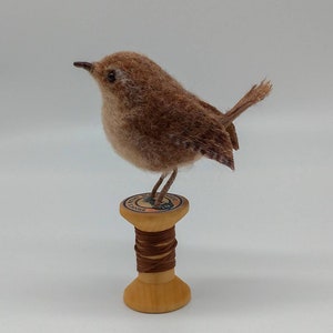 Felted Wren bird, gift, ornament, decoration, needle felt, wool felt, felted bird, spring summer bird, gift for dressmakers, bird lovers image 5