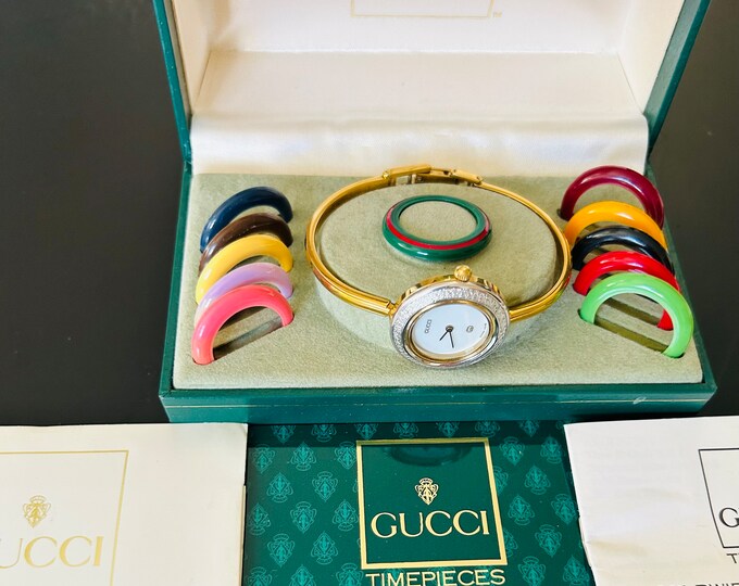 Gucci Diamond Cut Bezel Fine 6 1/2 Authentic Women's Gold Bangle Watch