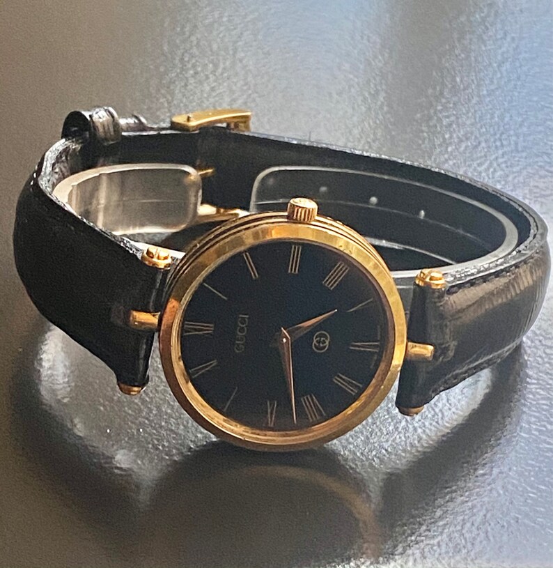 gucci 2000m watch