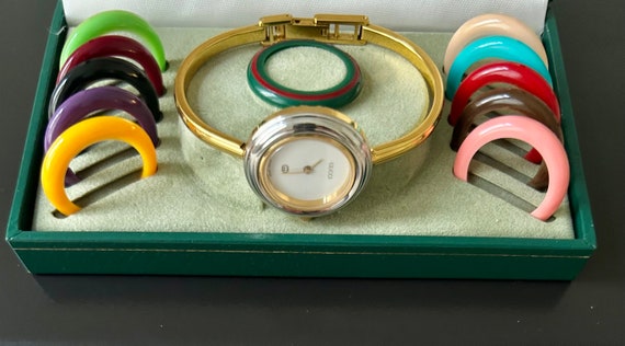 Gucci fine 6 1/2” authentic women's gold bangle w… - image 3