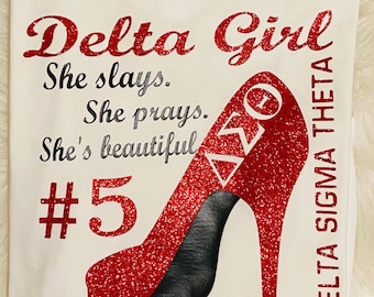 T-shirt fille delta scintillant | DST Delta Sigma Theta Sororité | Chemise Femme Delta | Chemise du jour des fondateurs de Delta, Divine 9, HBCU