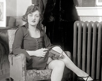 Pistol Hidden in Garter, 1922. Digital Photo Download. Vintage Black & White Photograph. Gun Moll, Roaring 20s, 1920s.