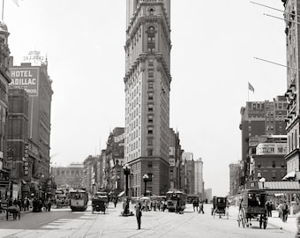 Times Square, 1908. Digital Photo Download. Vintage Black & White Photograph. Broadway, New York City, Architecture, 1900s.