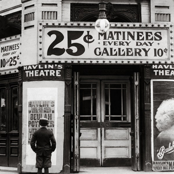 Havlin's Theatre, 1910. Vintage Photo Reproduction Print. Black & White Photograph. Movies, Movie Theater, Silent Film, St. Louis.