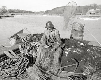 Rybak z Cape Ann, 1905. Zdjęcie cyfrowe do pobrania. Czarno-biała fotografia vintage. Ryby, wędkarstwo, Massachusetts, lata 1900.