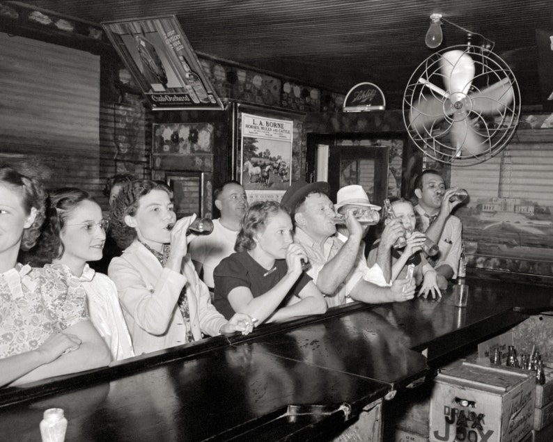 Louisiana Bar, 1938. Vintage Photo Reproduction Print. Black & White Photograph. Saloon, Pub, Tavern, Roadhouse, Beer, 1930s, 30s. image 1