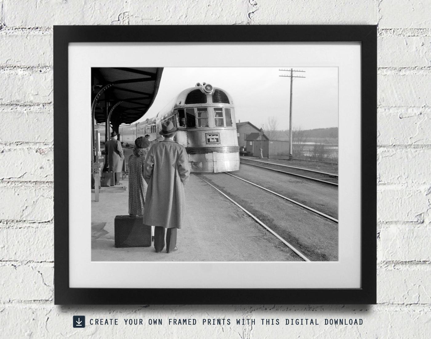 駅に停車中の流線型列車、1940年。デジタル写真ダウンロード