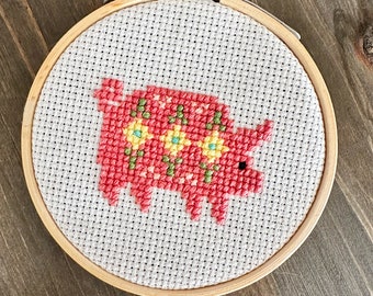 Spring Pig Mini Cross Stitch Pattern PDF for Instant Download - Pictured in 3 Inch Hoop