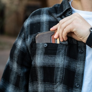 Minimalist Wallet-Personalized Leather Front Pocket Wallet-Compact and Slim Full Grain Leather-The Bradford image 4