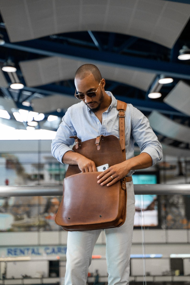 Personalized Leather Gift for Him-Messenger Bag-Shoulder Crossbody-Handmade Full Grain Leather Briefcase and Backpack Combo-No. 1860 EXPRESS image 3
