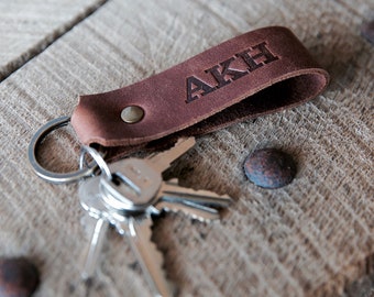 Personalized Leather Keychain Car Accessories-Backpack Clip-Graduation Gift-Groomsmen Gift t-Fine Leather Keyring-Unique Handmade-The Tucker