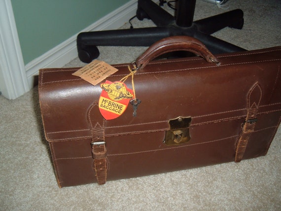 Vintage 50's McBrine Baggage sachel.  Key include… - image 2