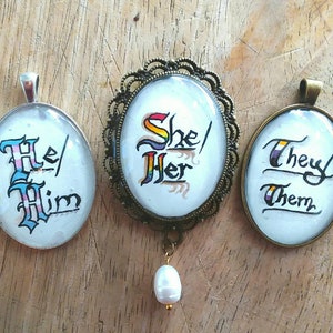 Pronoun Pins/Pendants