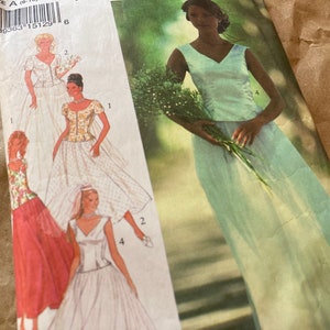 Vestido de noiva ESTILO VINTAGE dos anos 90 separa 4 tops com painéis e 2 saias completas padrão de costura # 2430 Tamanho Reino Unido 6 - 14 @ 1994