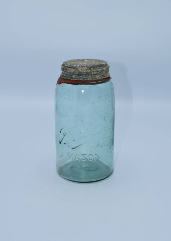 2 Vintage Large Blue BALL PERFECT MASON JAR 1/2 Half Gallon Zinc Lid RIBBED  #4,8