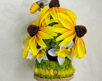 Miniature Enchanted Fairy Doll House - A Bees Haven to Share