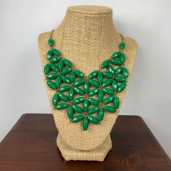 Vintage Green Plastic Bead & Gold 'Crocheted' Sta… - image 1