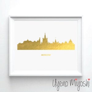 Moscow Skyline Gold Foil Print, Gold Print, Custom Skyline Print in Gold, Illustration Art Print, Moscow Russia Skyline Gold Foil Art Print