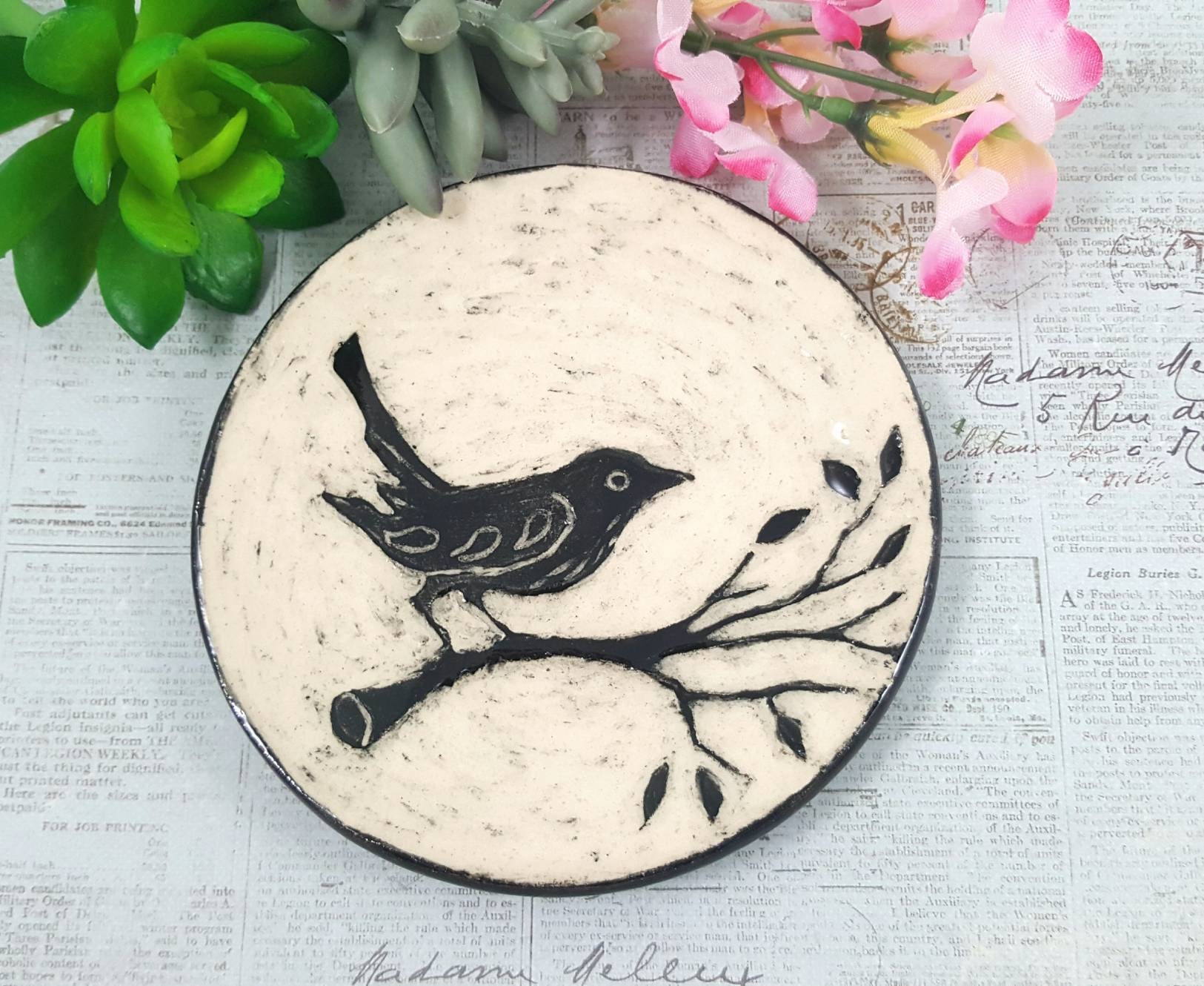 Carolina wren black and white ceramic dish, pottery bird, jewelry dish, sgraffito bird pottery bowl, bird lover gift, pottery anniversary