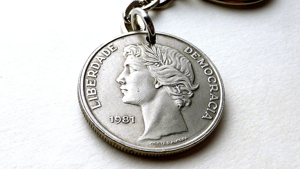 Vintage 1981 Portuguese Coin Keychain Men's Wallet Etsy