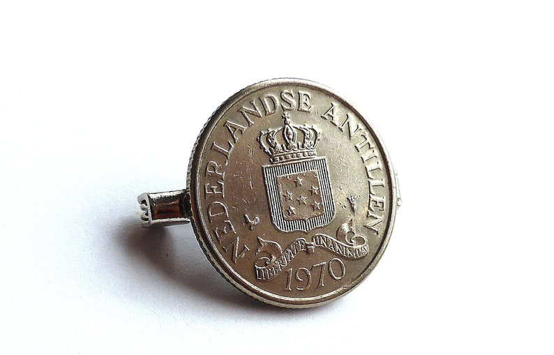 Gift for him or her Dutch Antilles Coin pin Accessory Clothing accessory Vintage 1970 coin brooch Pin Coin Netherlands Vintage pin