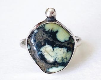 MOSSY POINT• textured earthy turquoise stone + sterling silver ring // SIZE 8
