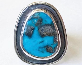 Bluebird turquoise with pyrite ring • reservoir setting // size 8