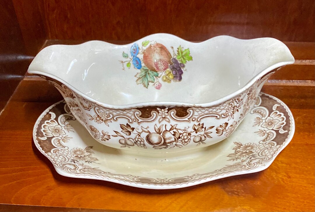 Vintage Gravy Boat / 1960s / Windsor Ware / Windsor Fruit / Etsy