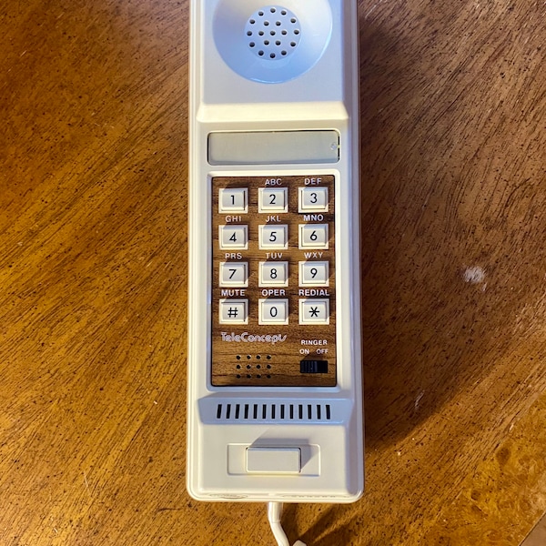Vintage 1980s Teleconcepts One Piece Pulse Telephone / corded phone / landline / vintage telephone / retro electronics